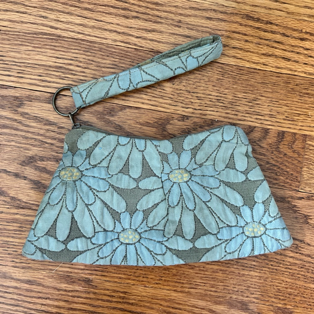 Maruca Hand Sewn Floral Wristlet Clutch